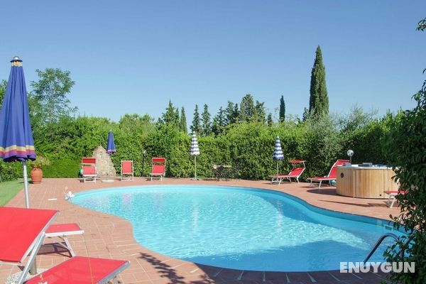 Modern Holiday Home in Alberi Italy With Private Pool Öne Çıkan Resim