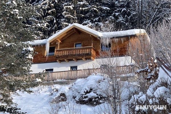 Modern Holiday Home in Salzburg Near Ski Lift Öne Çıkan Resim