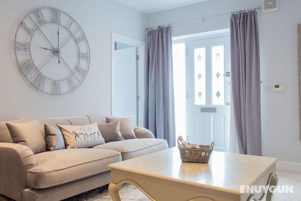 Modern Apartment in Stratford Upon Avon With Parking Wifi and Netflix Genel