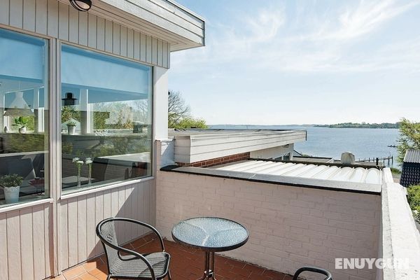 Modern Apartment in Syddanmark With Seaview Öne Çıkan Resim