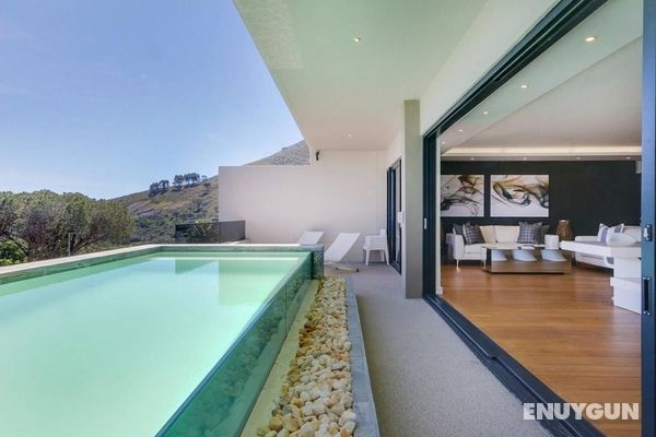 Modern Spacious Holiday Apartment With Fantastic Views Deck and Pool Malindi Öne Çıkan Resim