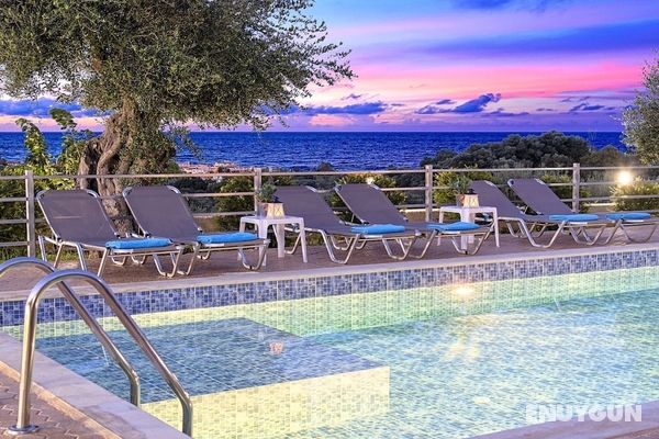 Modern Villa With Heated Swimming Pool in Georgioupoli Greece Öne Çıkan Resim