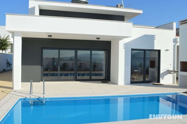 Modern Villa With Private Swimming Pool Near Nazare Öne Çıkan Resim