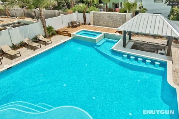Monarch by Avantstay Breathtaking Estate w/ Beach Access, Swim Up Bar, Hot Tub, & Rooftop Views Öne Çıkan Resim