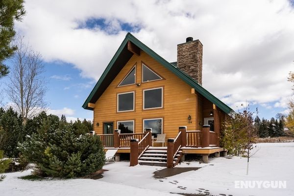 Mule Deer Cabin Öne Çıkan Resim