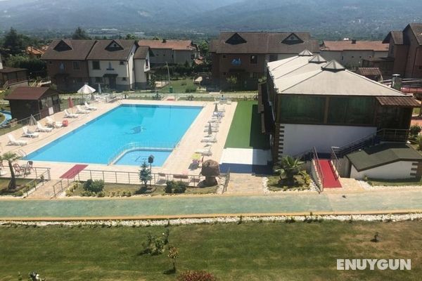 Villa Near Sapanca Lake With Jacuzzi Shared Pool Öne Çıkan Resim
