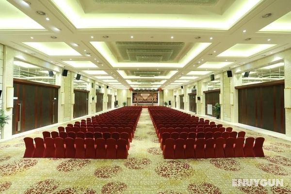 New Century Hotel Yiwu Genel