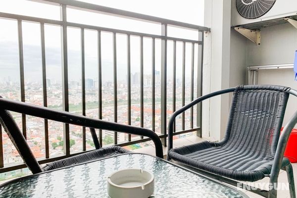 Nice and Private 1BR Apartment at Thamrin Residence Dış Mekan