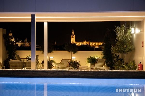 nQn Aparts & Suites Sevilla Öne Çıkan Resim