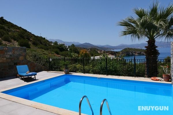 One Bedroom Villa With Private Seawater Pool Just 150 Meters From the sea Öne Çıkan Resim