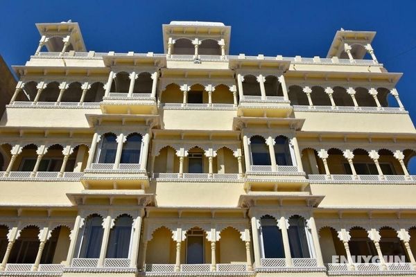 Hotel Palace Raj Kumbha  By Howard Öne Çıkan Resim