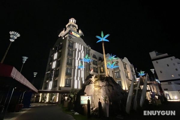 Hotel Palms Öne Çıkan Resim