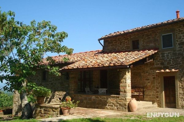 Part of an Authentic Tuscan Farmhouse With Stunning Views on the Mugello Hills Öne Çıkan Resim