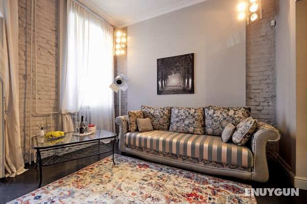 PaulMarie Apartment near Nezavisimosti Öne Çıkan Resim