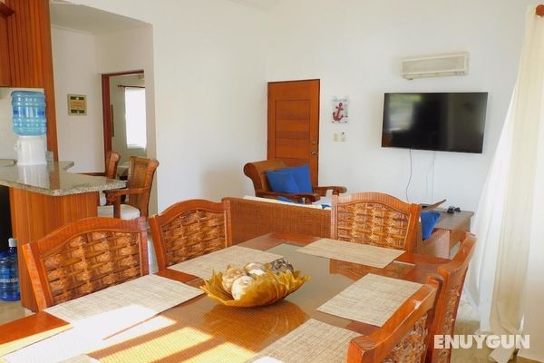 Pent House With Private Roof Walking Distance to Los Corales Beach Oda