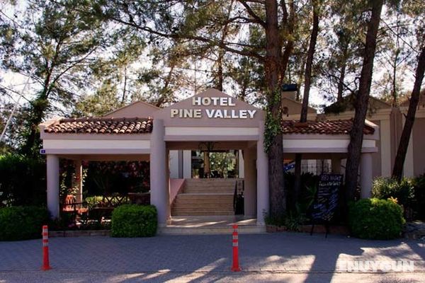 Hotel Pine Valley Genel
