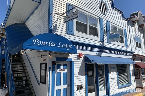 Pontiac Lodge Öne Çıkan Resim