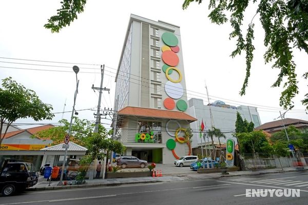 POP! Hotel Diponegoro Surabaya Genel