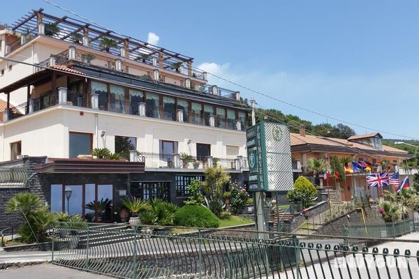Hotel Primavera Dell'Etna Genel