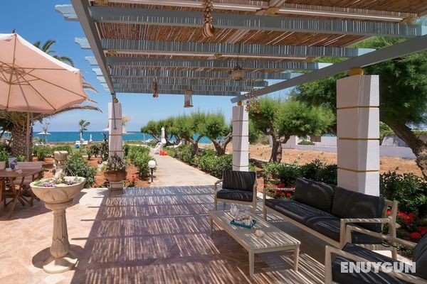 Pyrgos Beach Hotel Apartments Genel