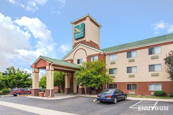 Quality Inn & Suites Lakewood Genel