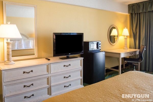 Quality Inn & Suites Oceanfront Genel