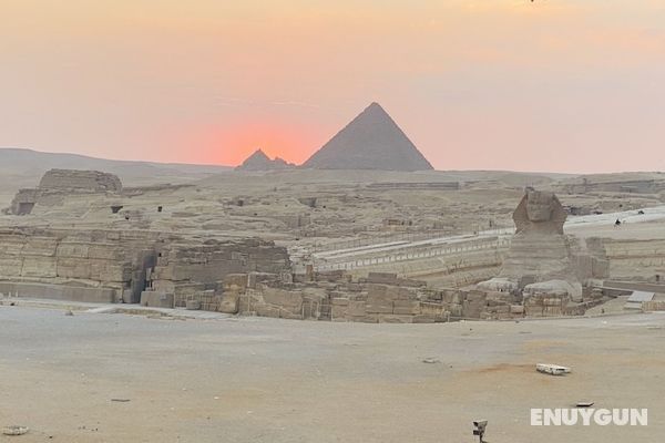 Queen Pyramids Cleopatra Öne Çıkan Resim