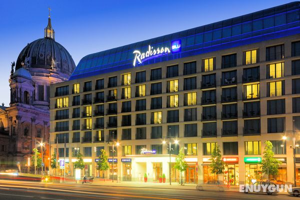 Radisson Blu Hotel Berlin Genel