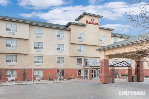 Ramada by Wyndham Edmonton West Genel