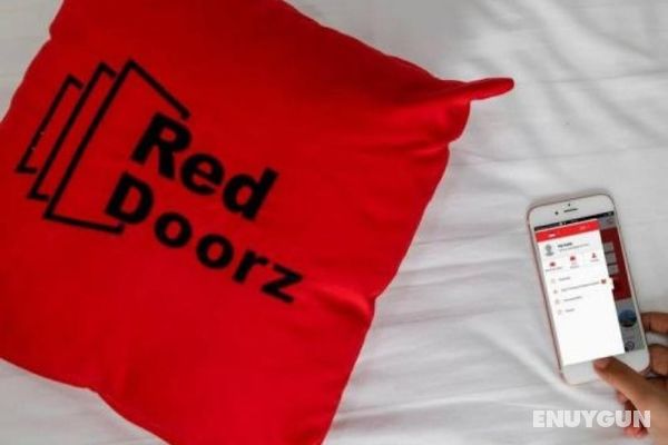 RedDoorz Plus near STIE YKPN Genel