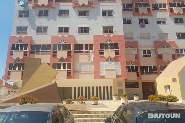 Remarkable 1 Bed Apartment in Costa da Caparica Öne Çıkan Resim