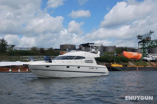 Rhein Yacht Lexa Genel