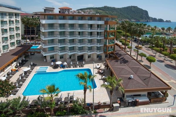 Riviera Hotel & Spa Genel