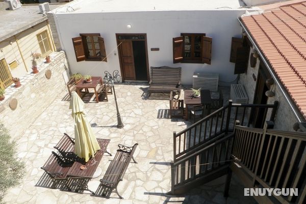 Romios Holiday Apartments Genel