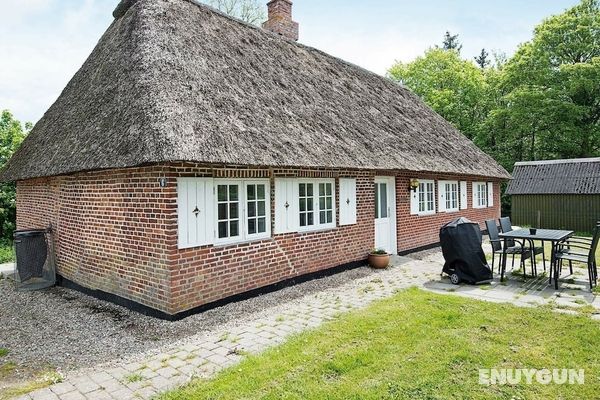 Rustic Holiday Home in Højer Bordering Natural Area Öne Çıkan Resim