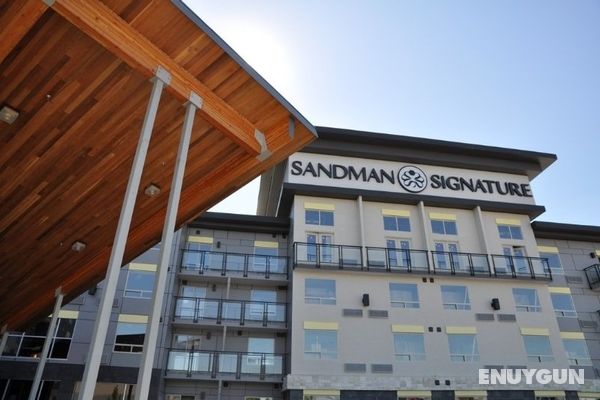Sandman Signature Hotel & Suites Langley Genel