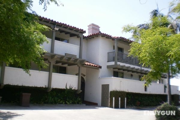 Santa Barbara House Genel