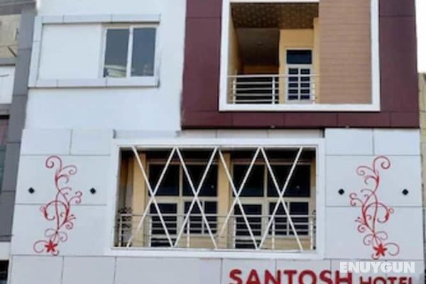 Santosh Hotel Öne Çıkan Resim