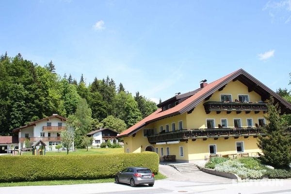 Scenic Apartment in Krispl Salzburg With Swimming Pool Öne Çıkan Resim
