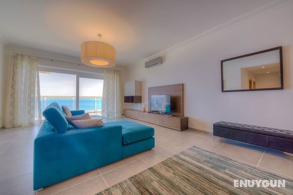 Seafront Luxury Apartment With Pool Öne Çıkan Resim
