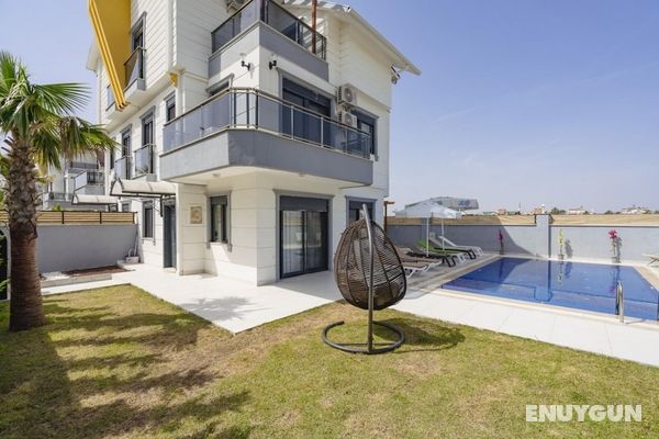 Secluded Villa With Private Pool in Serik Öne Çıkan Resim