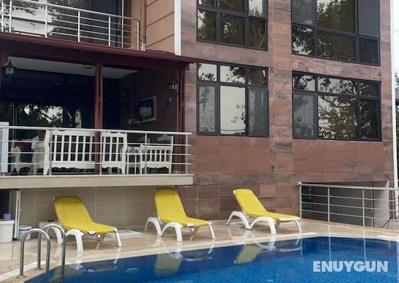 Serene Luxury Villa With Private Pool in Yalova Öne Çıkan Resim