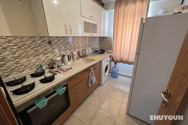 shared apartment with private room-özel odalı ortak daire Öne Çıkan Resim