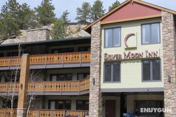 Silver Moon Inn Genel