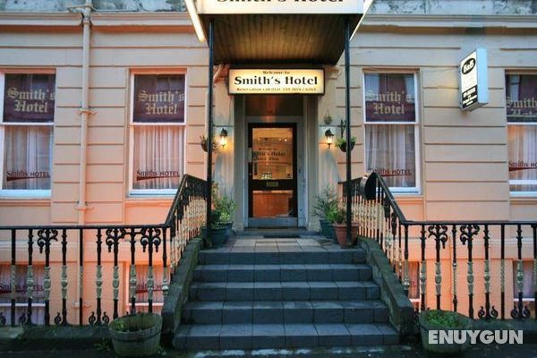 Smiths Hotel Genel