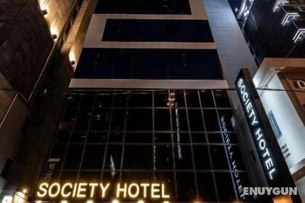 Hotel Society Öne Çıkan Resim