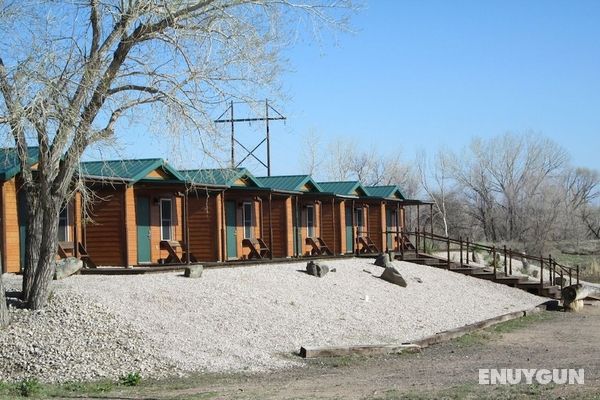South Platte Cabins & Kennels Dış Mekan