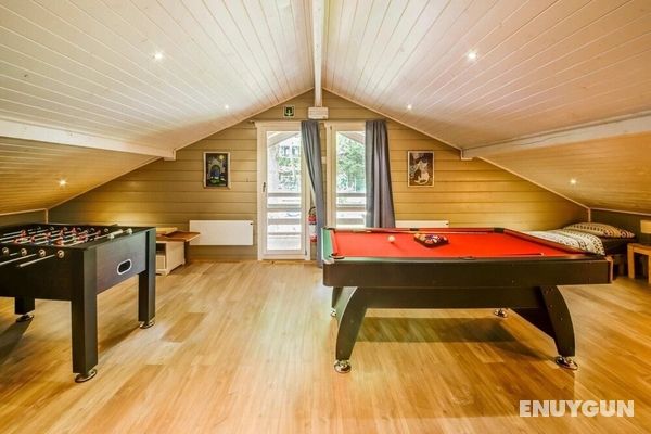 Spacious Chalet in the Ardennes With Sauna and Bubble Bath Genel