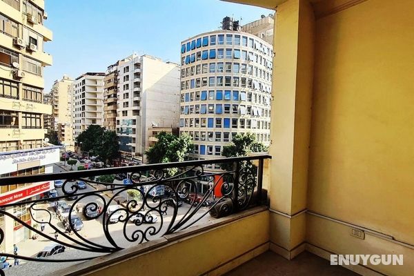 Spacious Executive Luxury Apartment With Balcony Öne Çıkan Resim