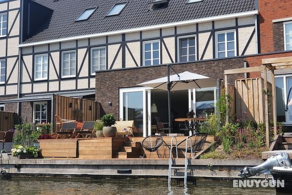 Spacious Holiday Home in Alkmaar With Garden Öne Çıkan Resim